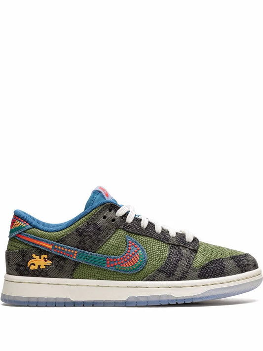 NIKE DUNK SEIMPRE FAMILIA UA