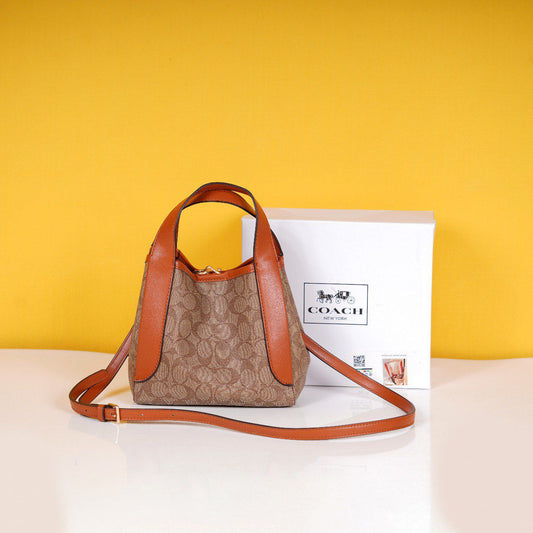 Hadley Hobo Signature Bag With OG Box & Dust Bag-TBM11